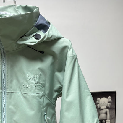Arc'teryx Beta AR Men's GORE-TEX Pro 3L Waterproof Hardshell Jacket