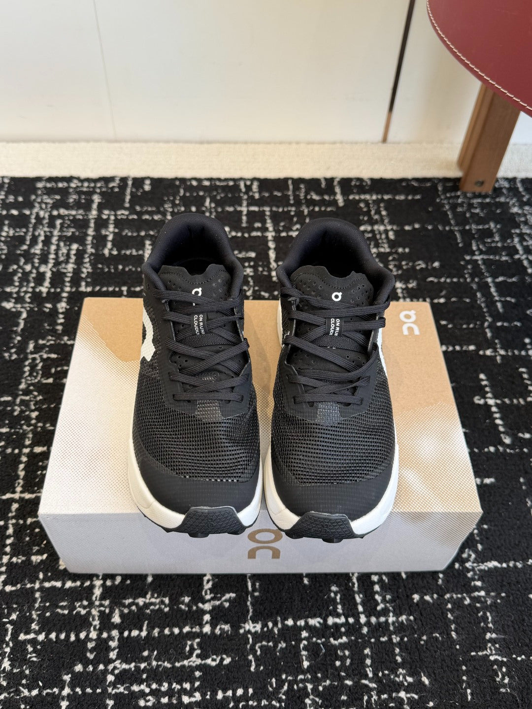Cloudmonster Black White Contrast Cushioned Running Shoes Unisex Monster Chunky Sole Athletic Trainers