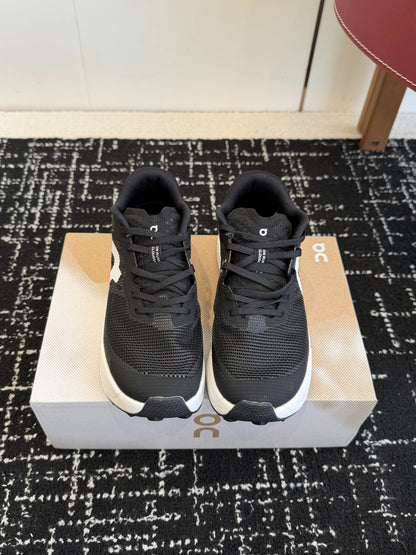 Cloudmonster Black White Contrast Cushioned Running Shoes Unisex Monster Chunky Sole Athletic Trainers