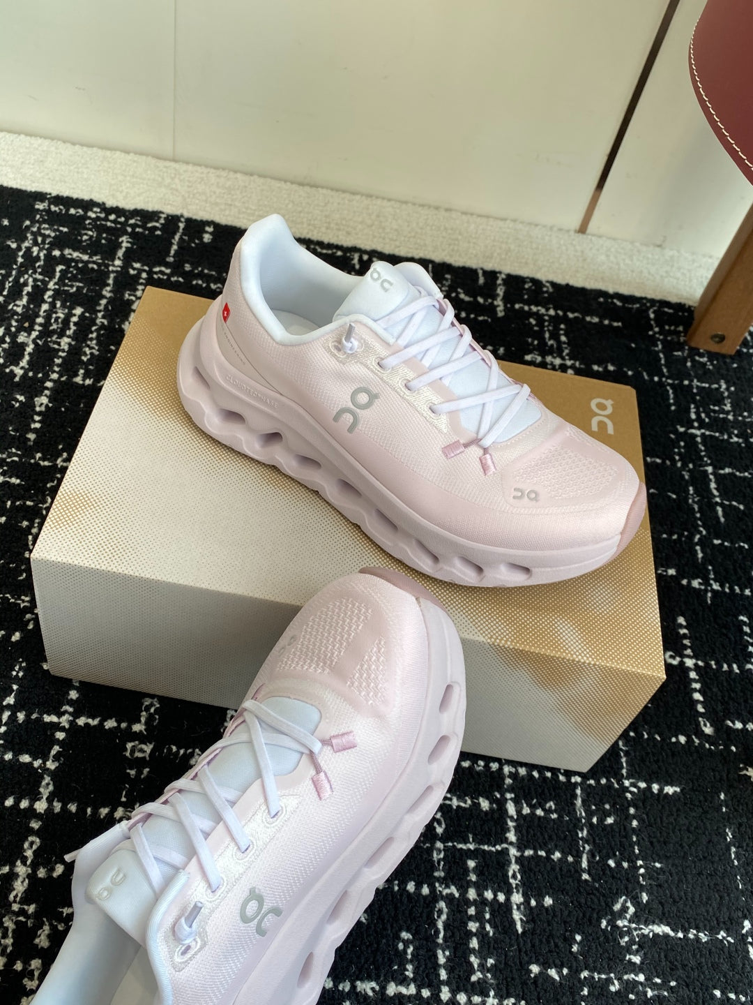 Cloudtilt Cushioned Running Sneakers Full Light Pink Breathable Mesh Sport Shoes Unisex
