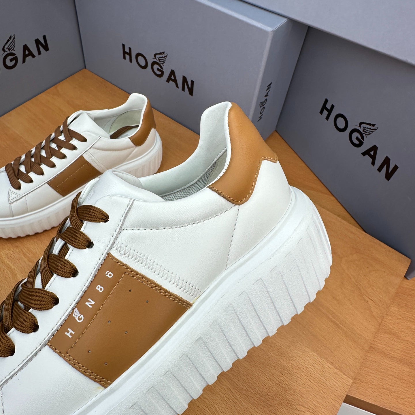 HOGAN White & Tan Brown Leather Ridged Platform Casual Sneakers