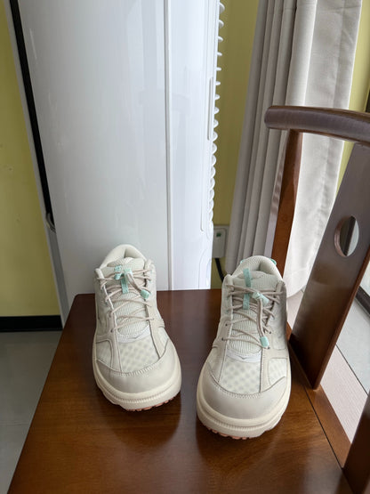 HOKA Bondi B3LS Grayish White