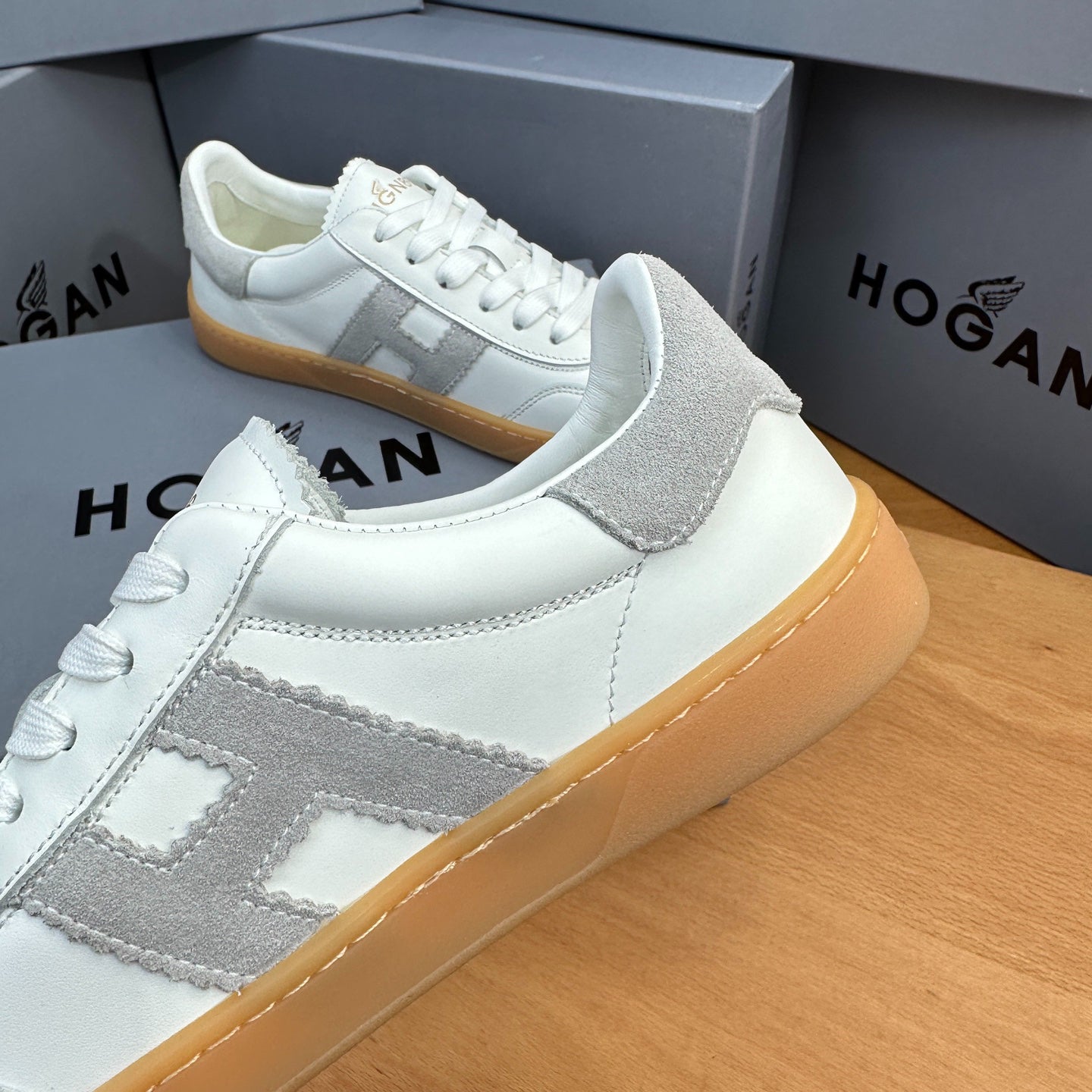 HOGAN White & Grey Suede Gum Sole Retro Casual Sneakers