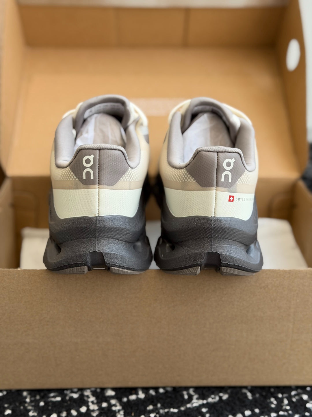 Cloudtilt Remix Sand Ash Cloud Cushion Running Sneakers Retro Earth Tone Commuter Shoes