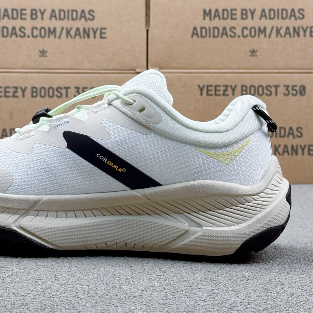 Hoka Transport Light apricot | White