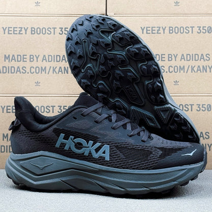HOKA Challenger 8 Black