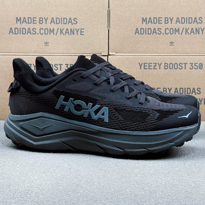 HOKA Challenger 8 Black