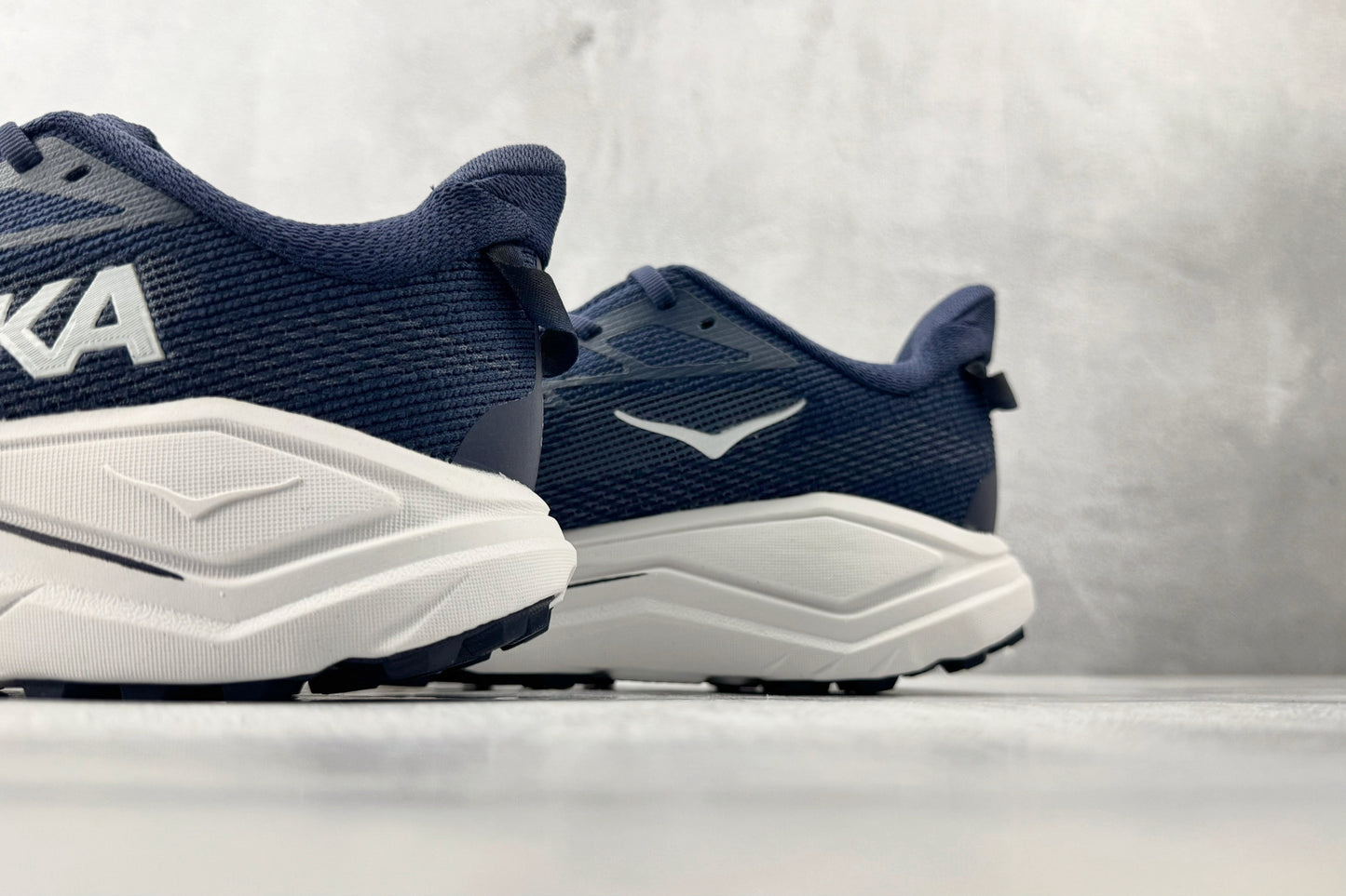 HOKA ONE ONE Challenger 8 "Navy Blue / White" All-Terrain Running Shoes