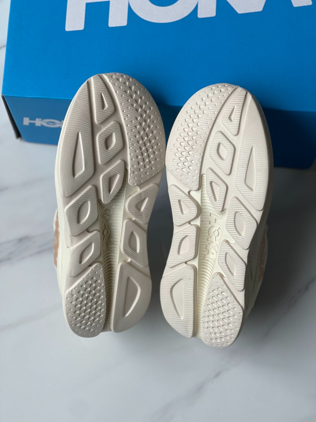 Hoka Rincon 4 Running Shoe Khaki | Rose Gold