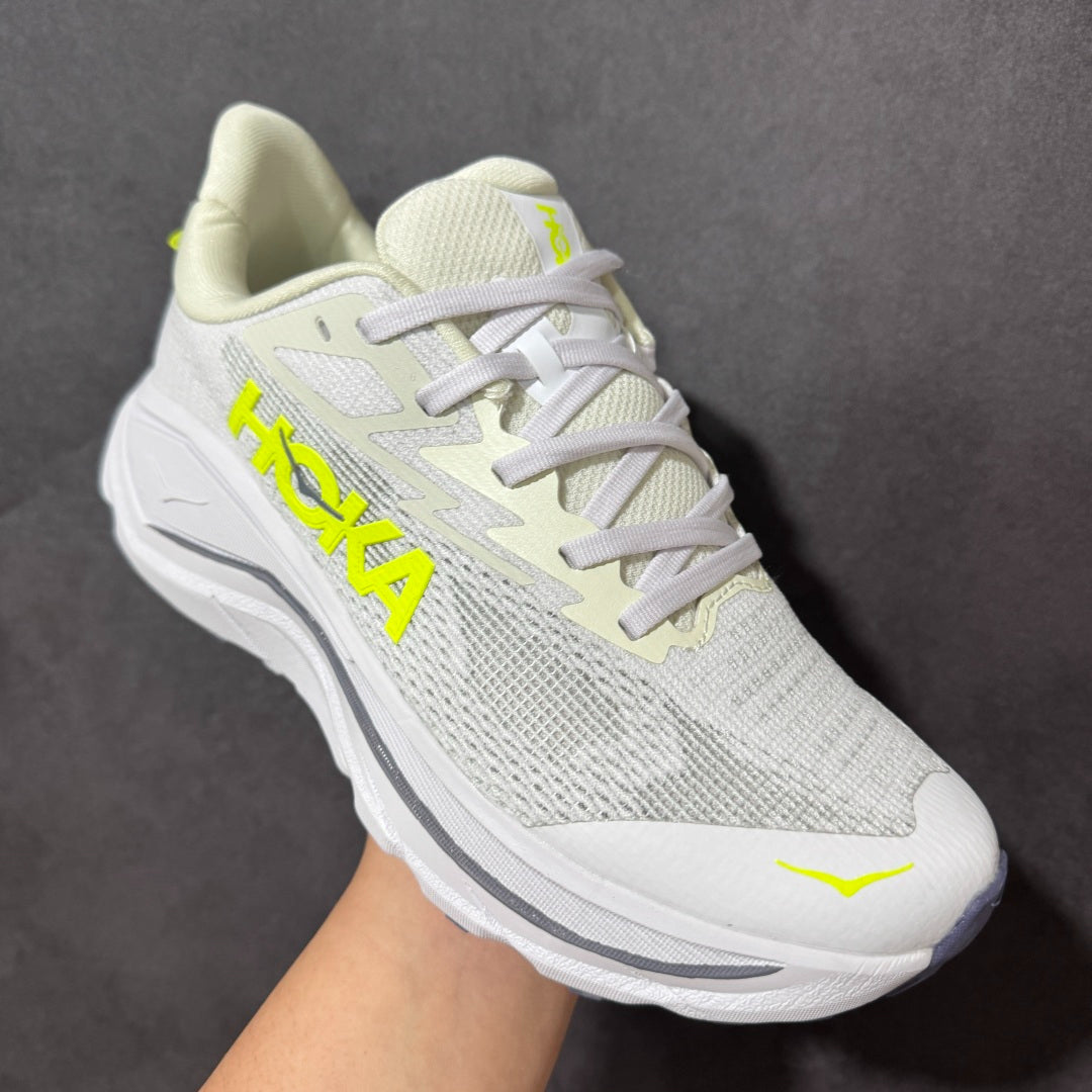 HOKA Challenger 8 - White / Neon Citrus