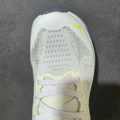 HOKA Challenger 8 - White / Neon Citrus