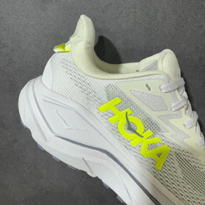 HOKA Challenger 8 - White / Neon Citrus
