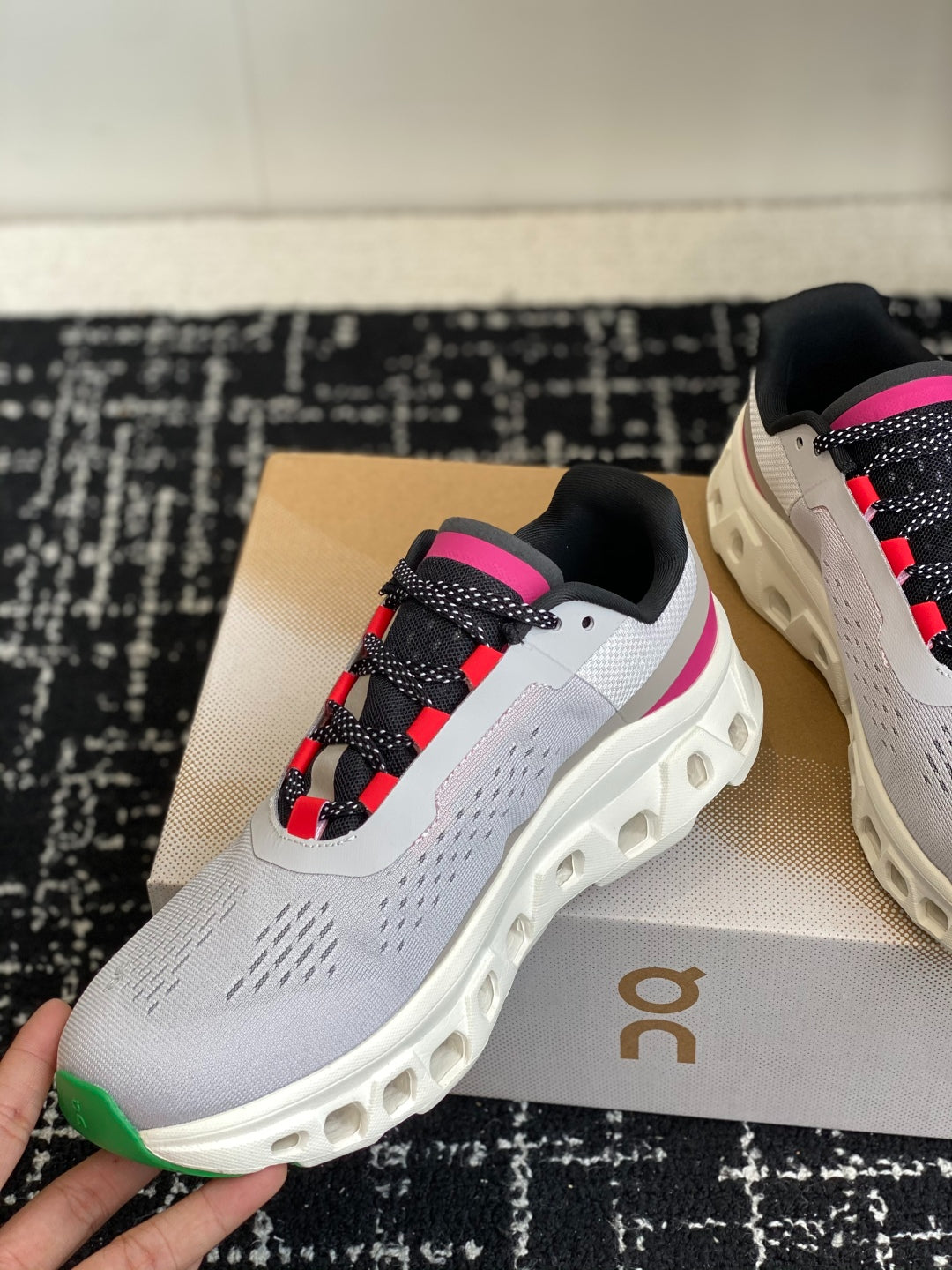 Cloudmonster White Grey Pink Green Cushioned Running Shoes Unisex Monster Chunky Sole Athletic Trainers