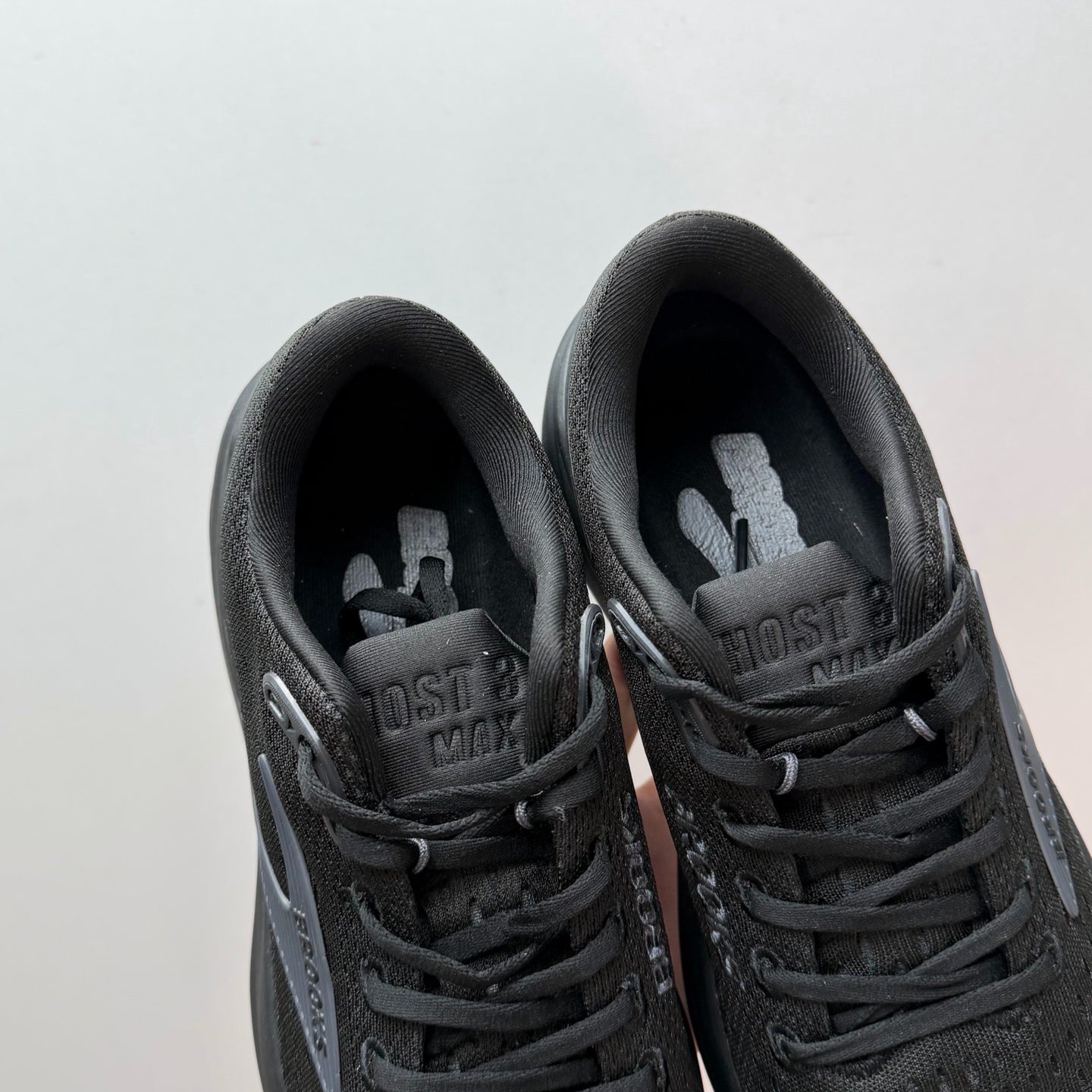 Brooks Ghost Max 3 Road Running Shoes (Black/Black/Ebony)