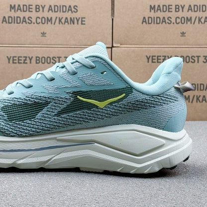 HOKA Challenger 8 Light Blue