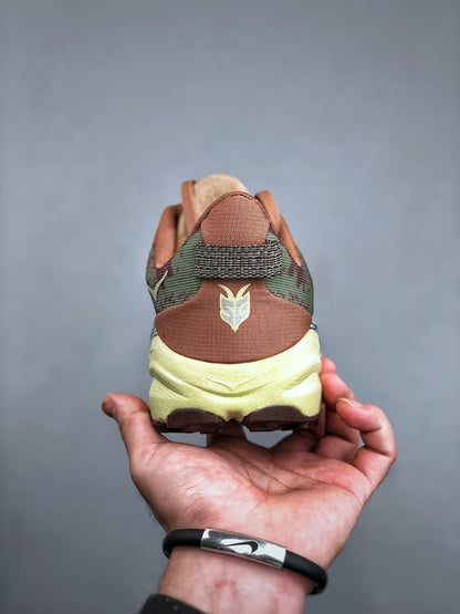 HOKA ONE ONE Speedgoat 6 "Maple