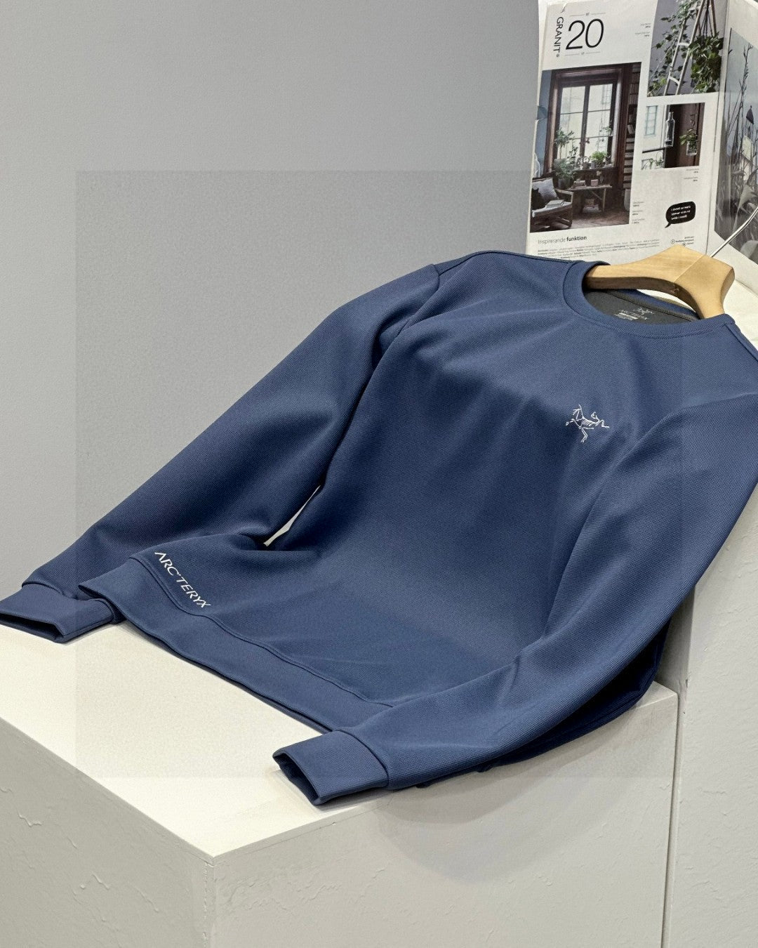 Arc'teryx Emblem Men's Fleece Crew Neck Sweatshirt