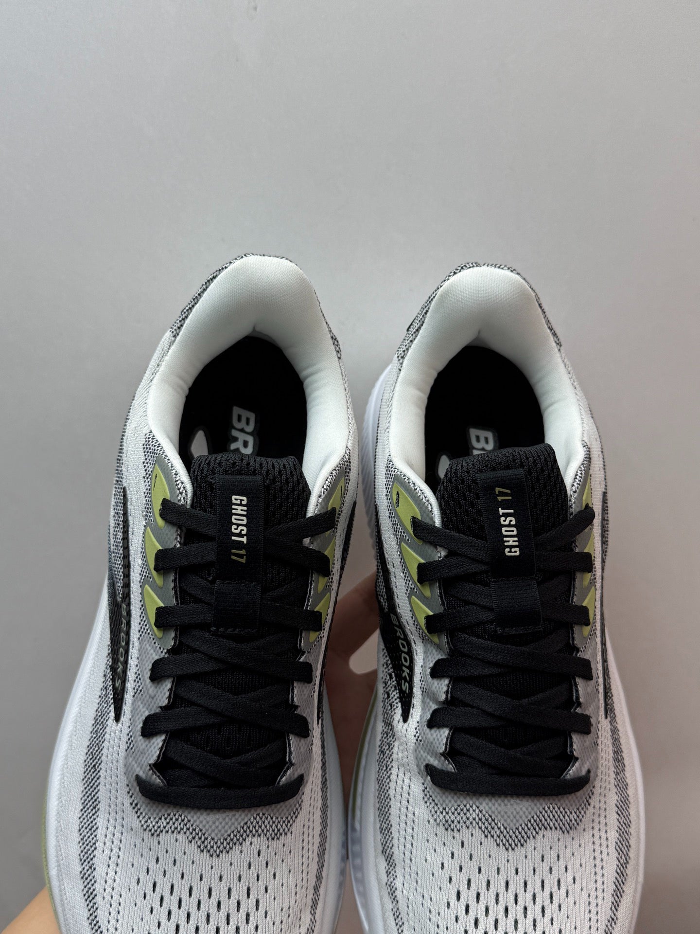 Brooks Men's Ghost 17 Neutral Road Running Shoes (White/Black/Tea)
