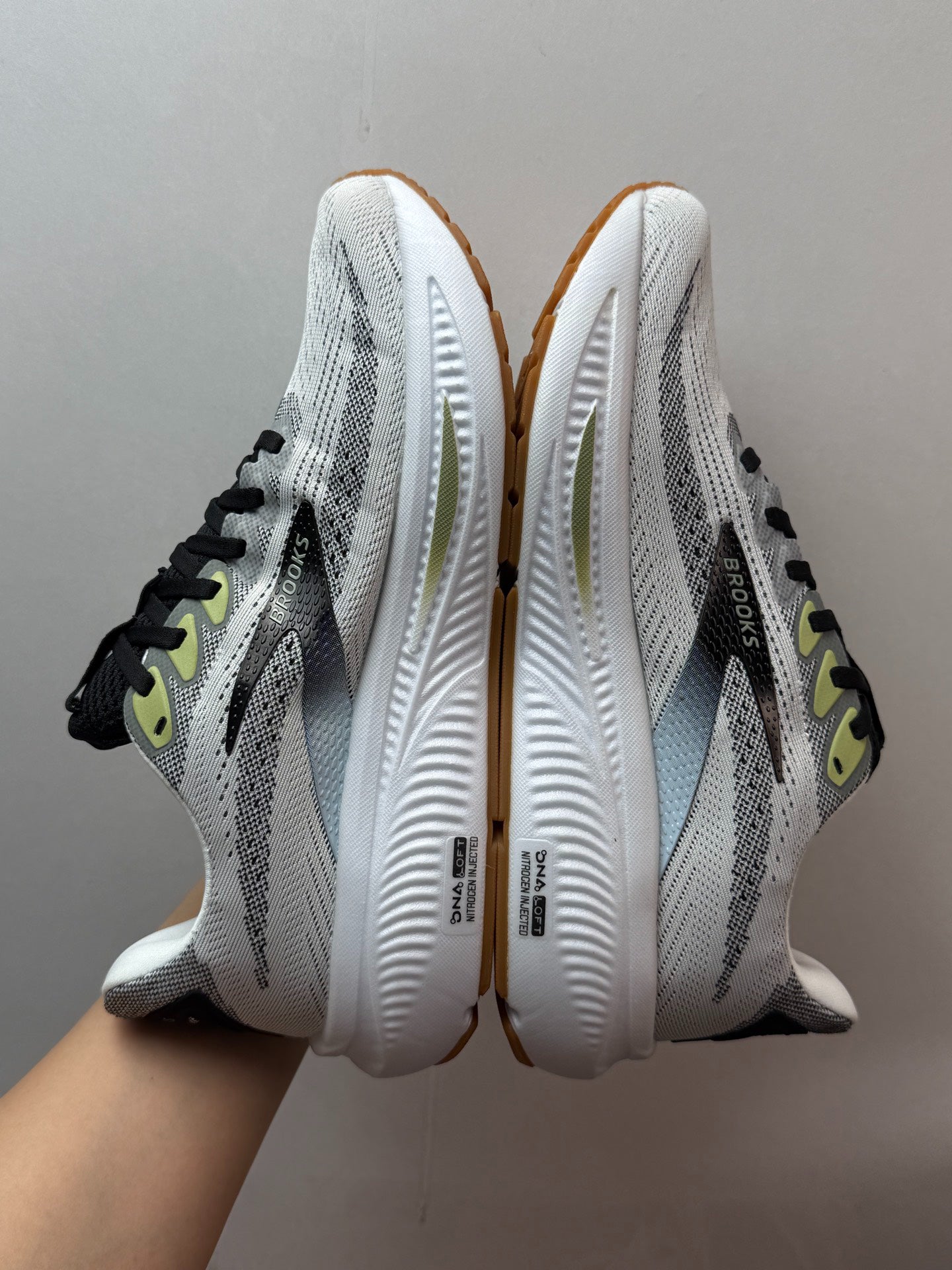 Brooks Men's Ghost 17 Neutral Road Running Shoes (White/Black/Tea)