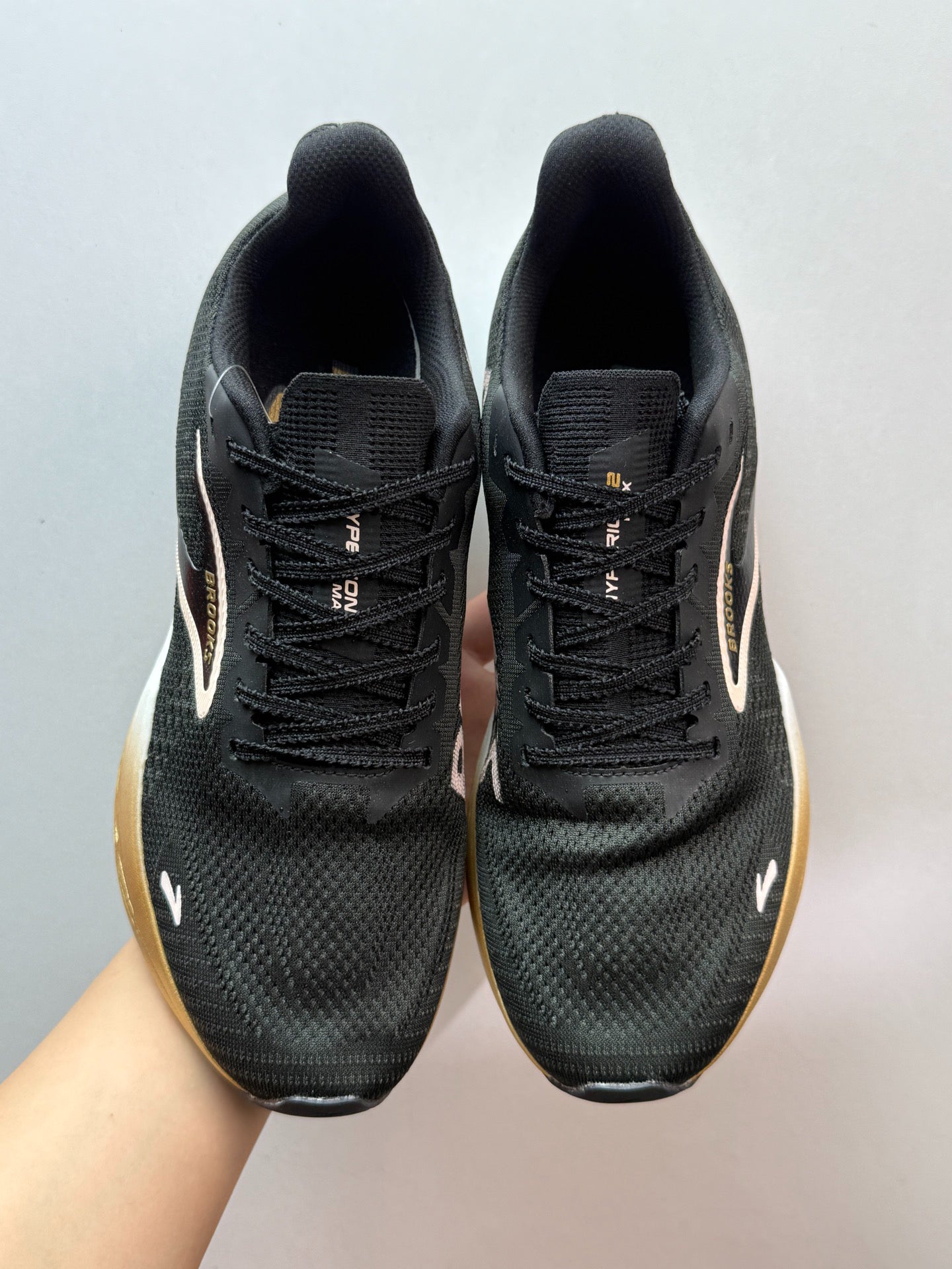 Brooks Men's Hyperion Max Neutral Road Running Shoes (Black/Gold/White)
