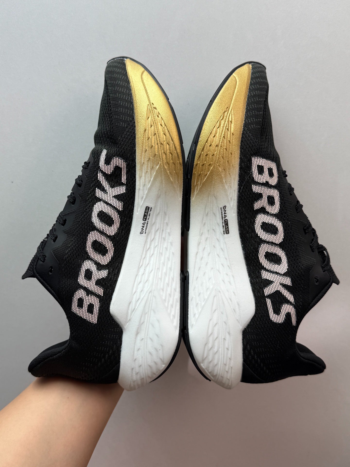 Brooks Men's Hyperion Max Neutral Road Running Shoes (Black/Gold/White)