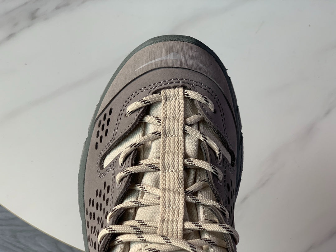 Hoka Ultra Low Gore-Tex Cement Gray