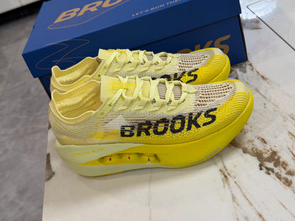 Brooks Unisex Hyperion Elite 5 Carbon-Plated Racing Shoes