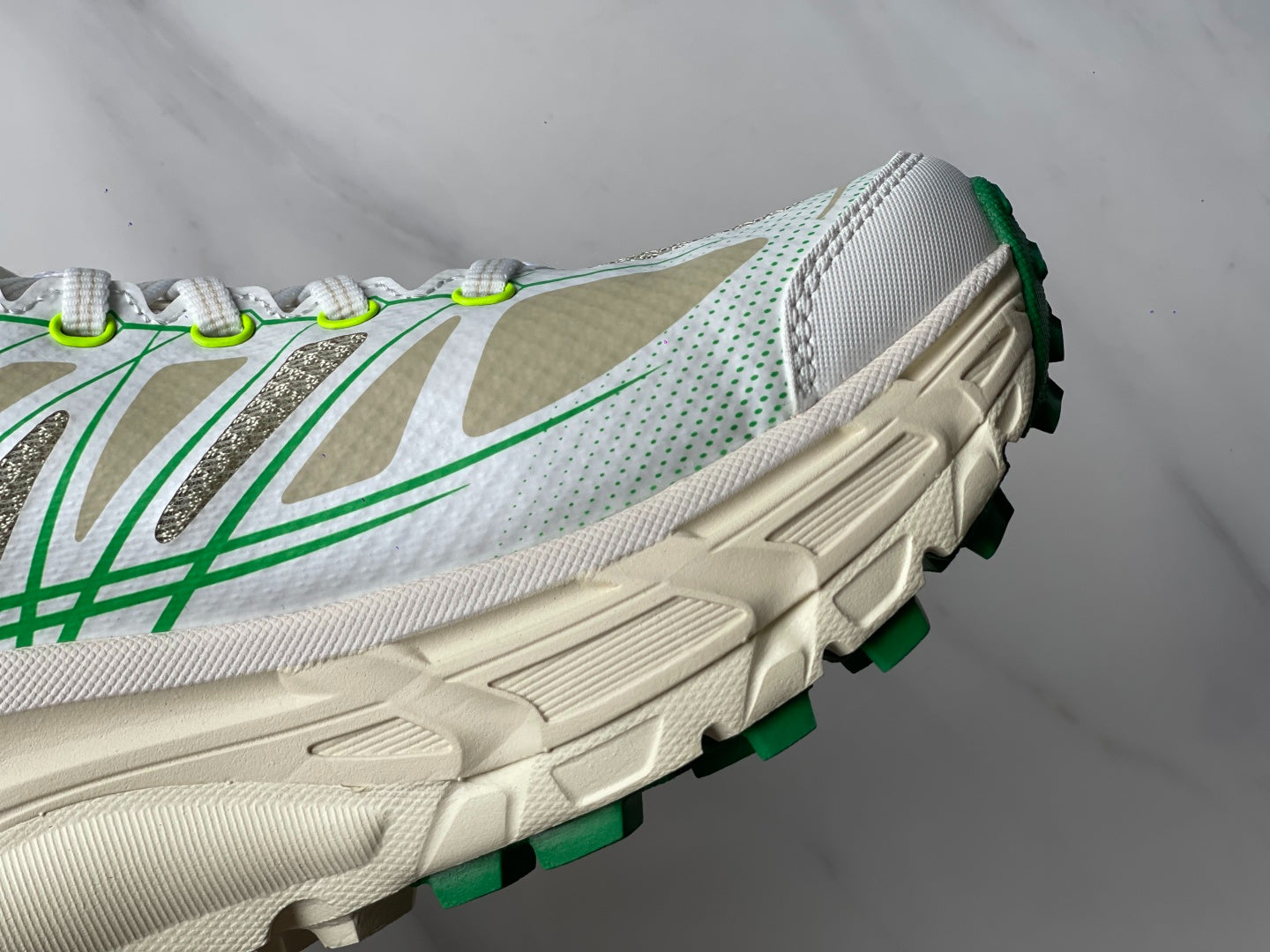 HOKA Mafate Speed 2 Beige | Fluorescent Green
