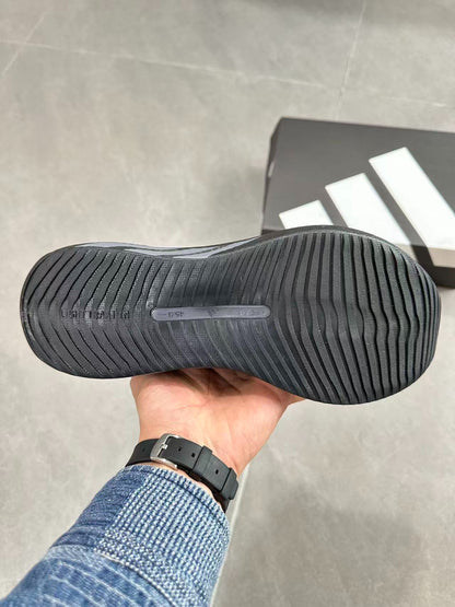 Adidas HYPERBOOST EDGE Black / Grey colorway