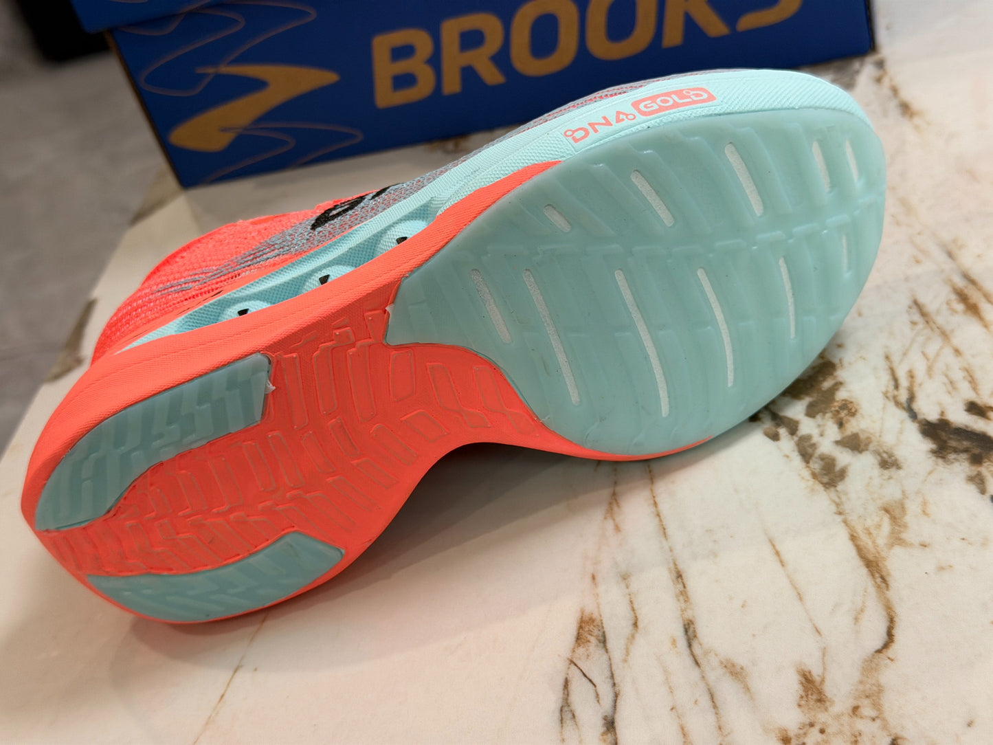 Brooks Unisex Hyperion Elite 5 Carbon-Plated Racing Shoe