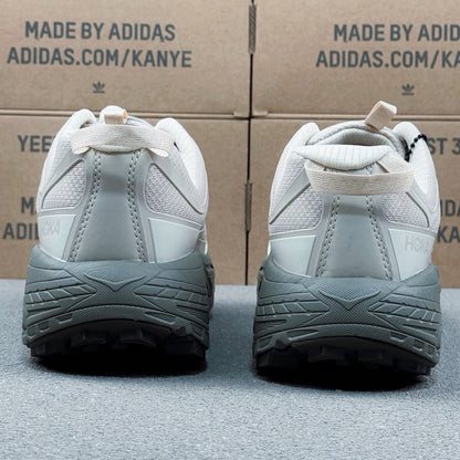 Hoka Mafate Three2 Khaki | Cement gray