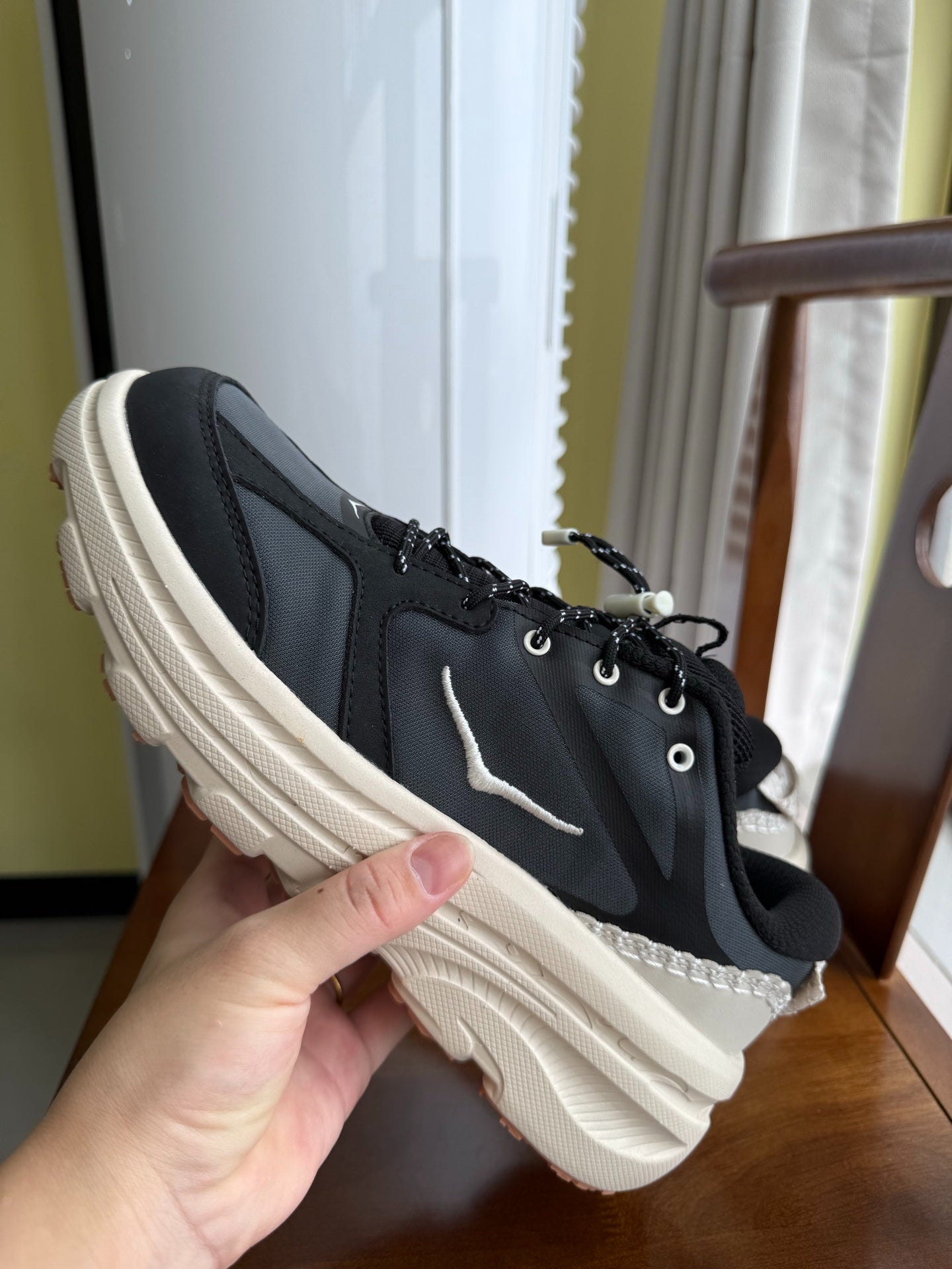 Hoka One One Bondi B3LS Black Alabaster