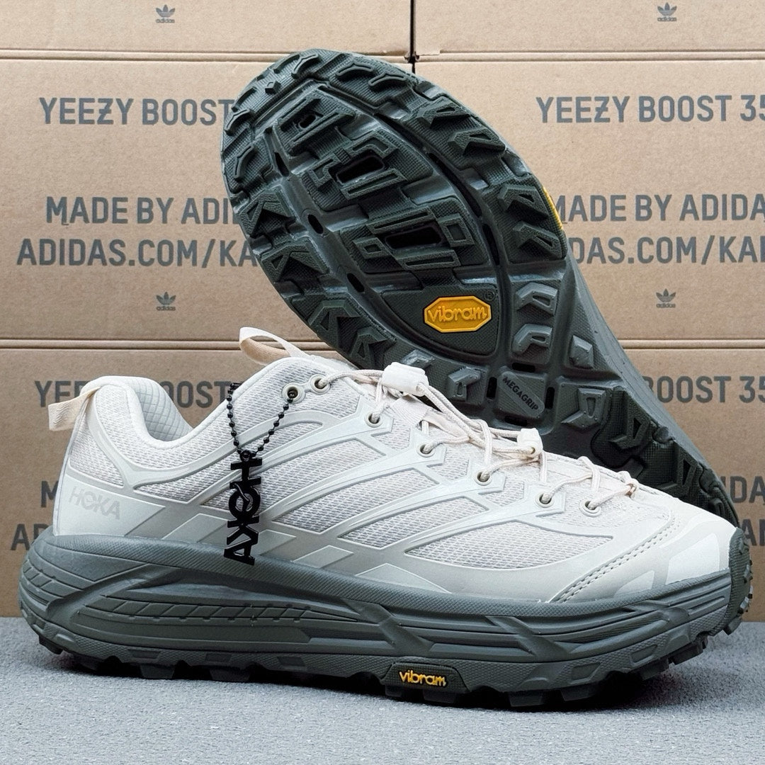 Hoka Mafate Three2 Khaki | Cement gray