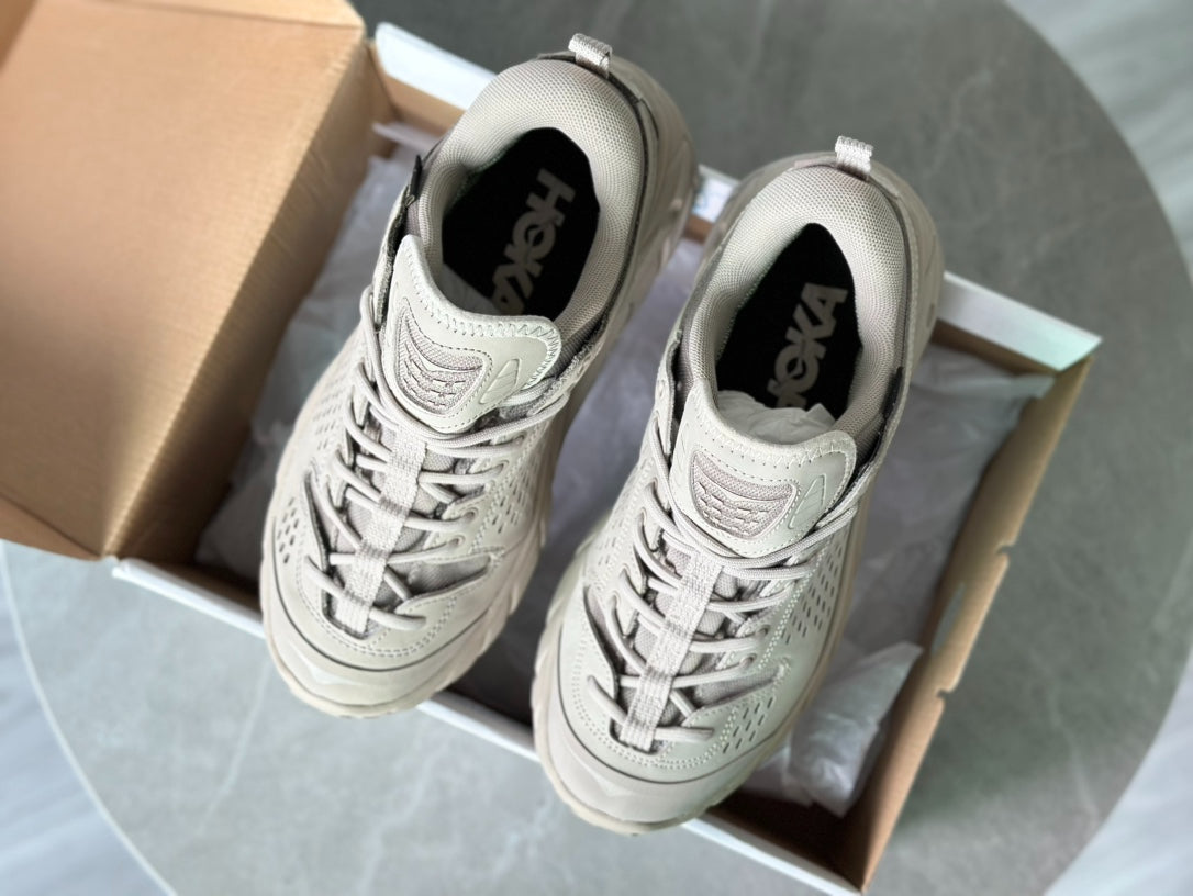 Hoka Tor Ultra Beige