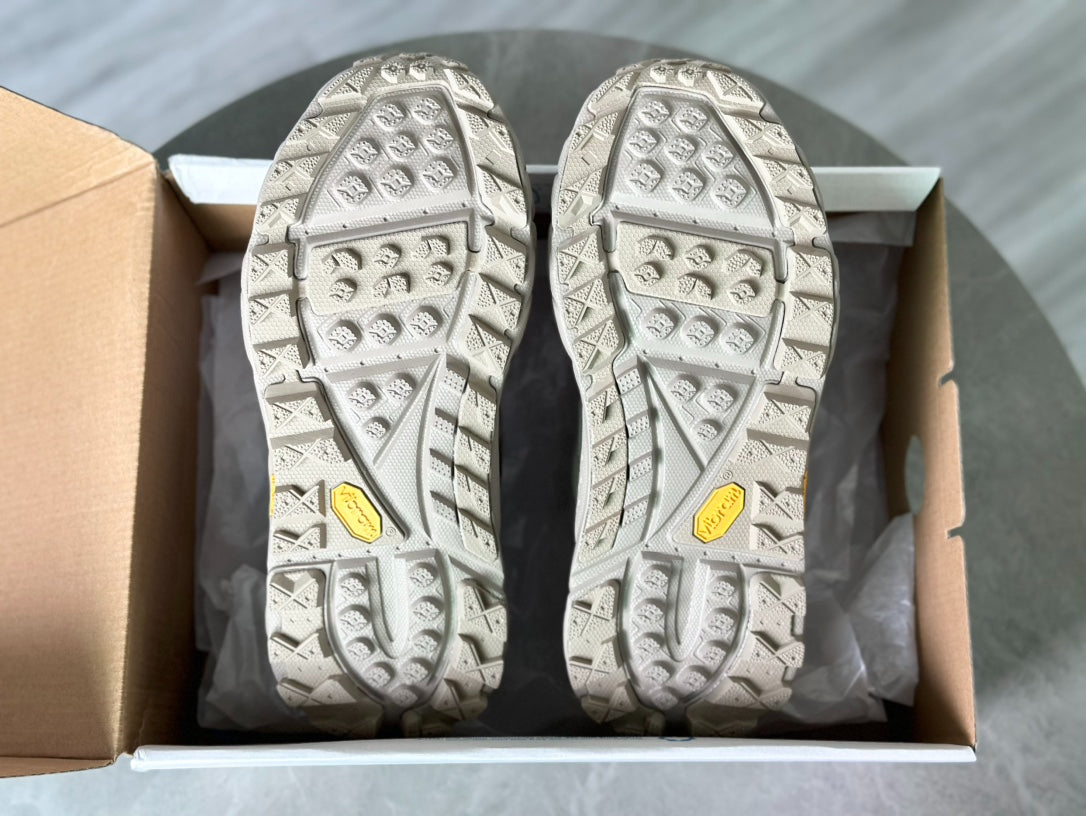 Hoka Tor Ultra Beige