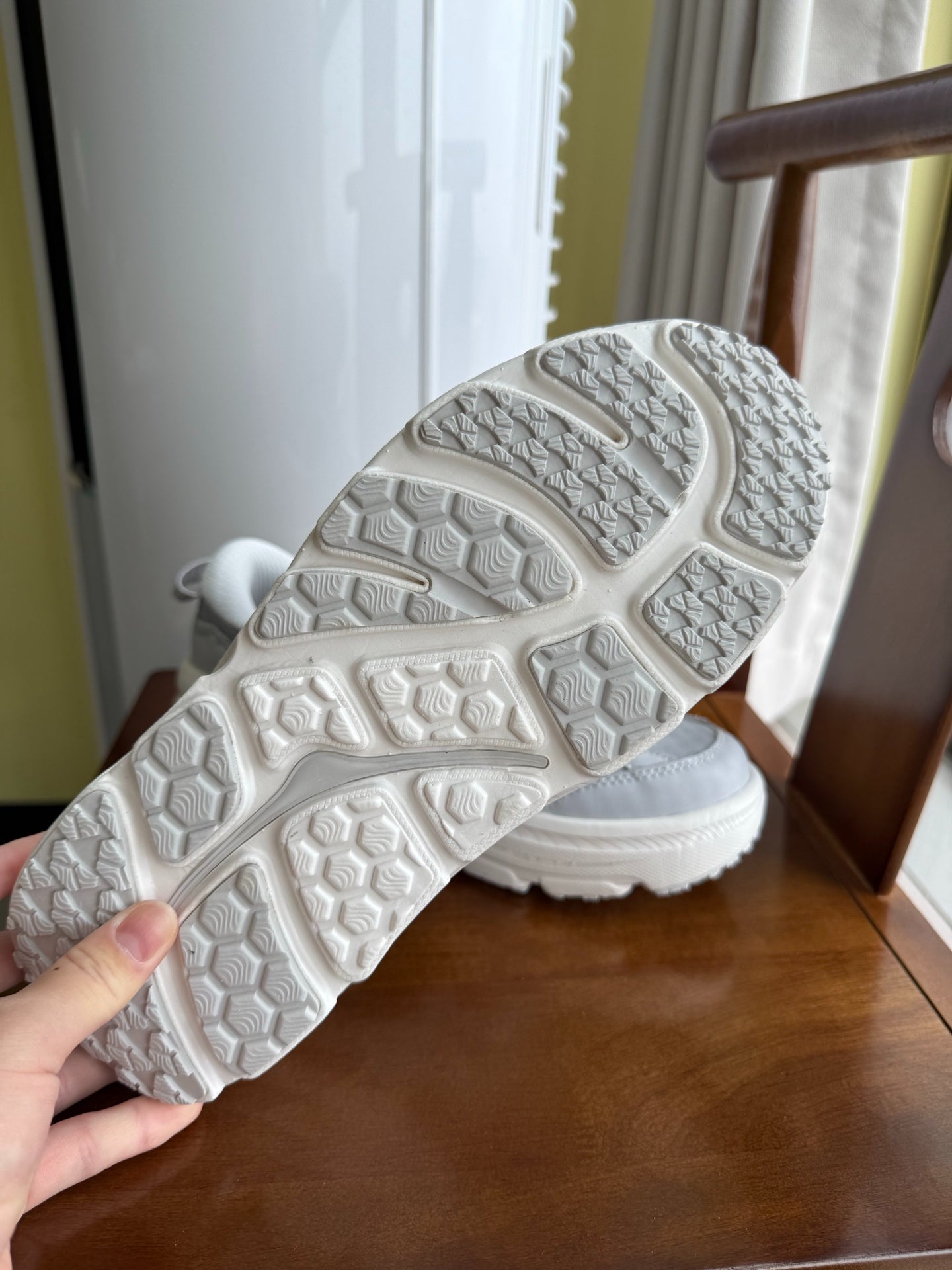 HOKA Bondi B3LS Cement Gray
