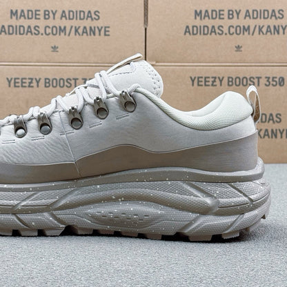Hoka Tor Summit Off-White