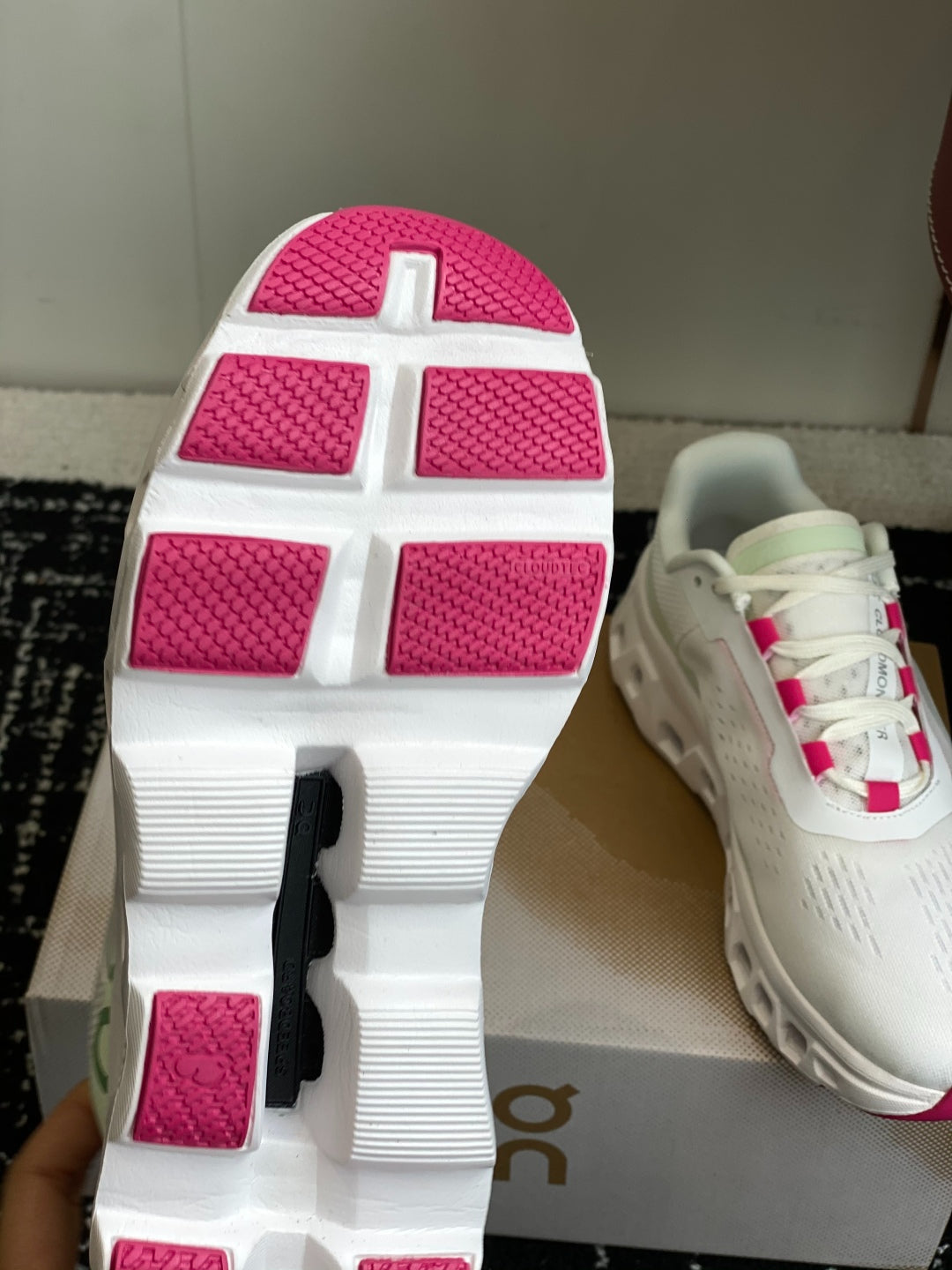 Cloudmonster White Mint Pink Cushioned Running Shoes Unisex Monster Chunky Sole Athletic Trainers