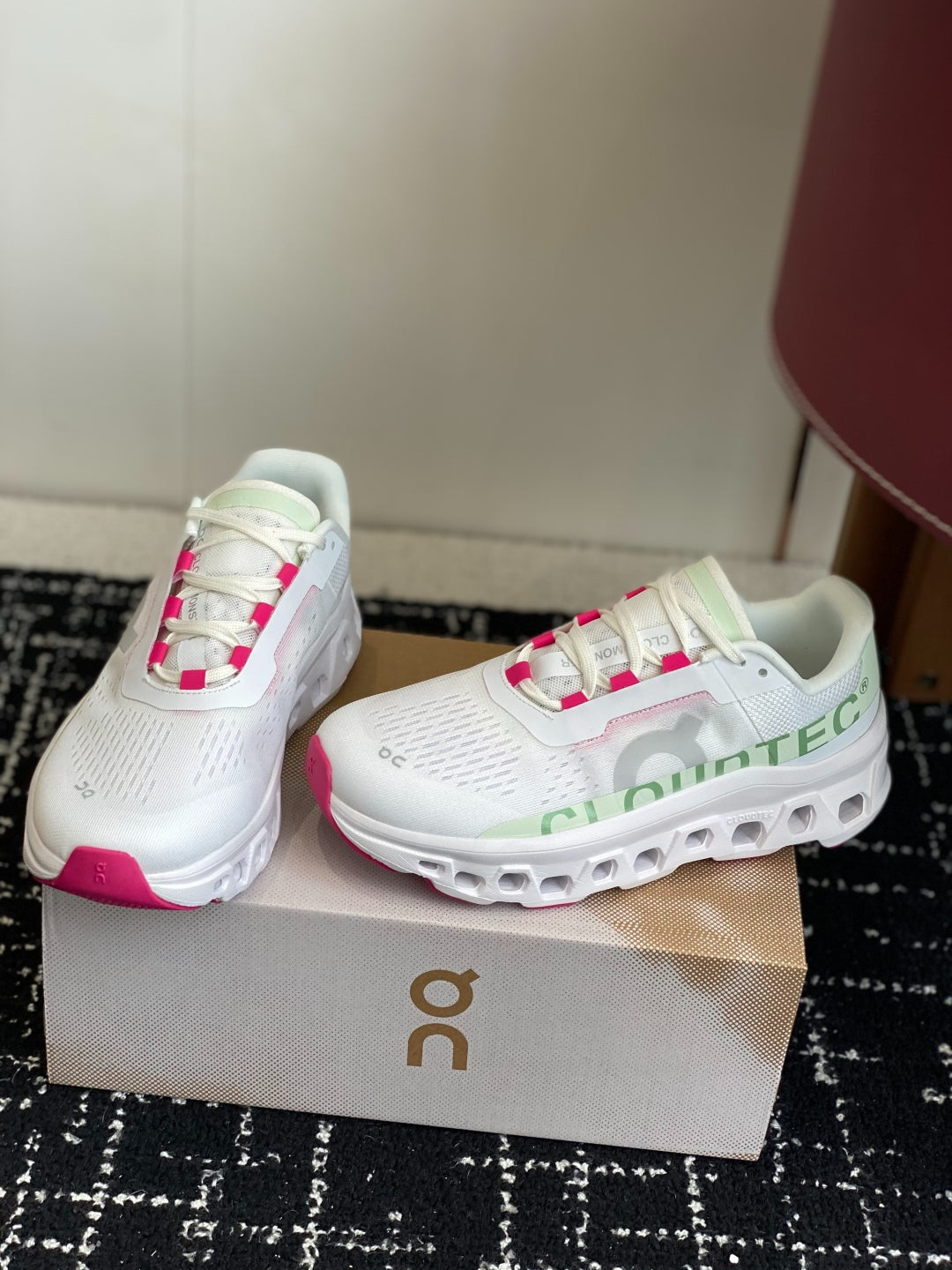 Cloudmonster White Mint Pink Cushioned Running Shoes Unisex Monster Chunky Sole Athletic Trainers