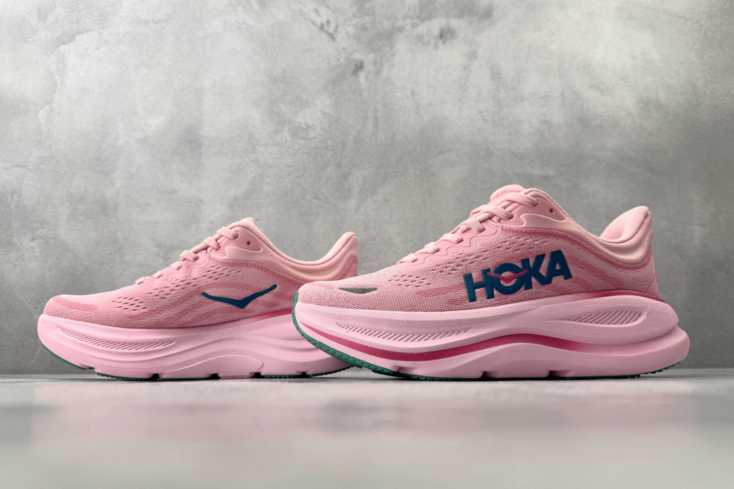 HOKA Bondi 9 Women's Running Shoes - Pink