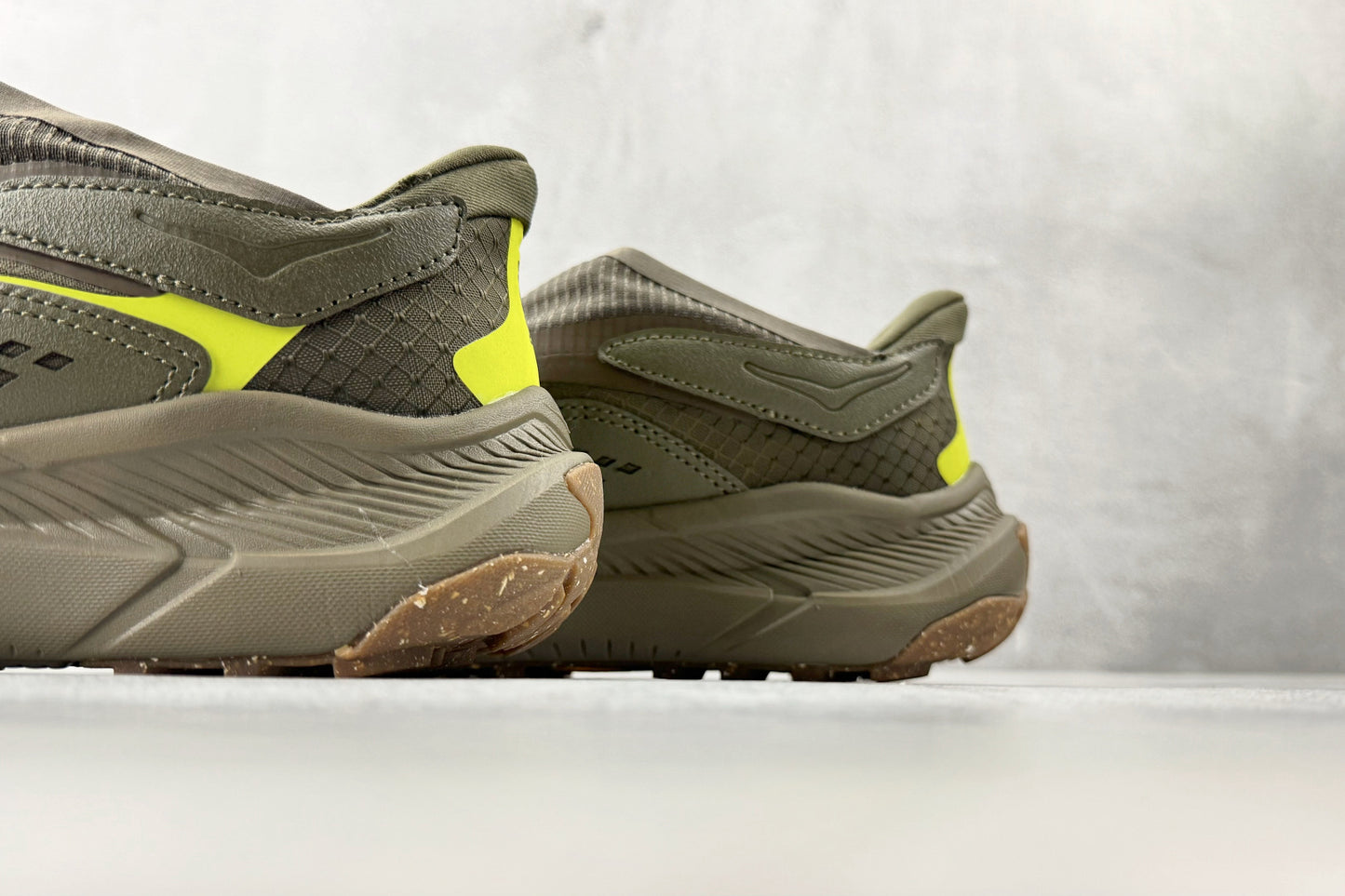 HOKA ONE ONE Project Transport "Olive / Citron" Slip-On Trail Sneakers （Style Code: 1162850-OLC）