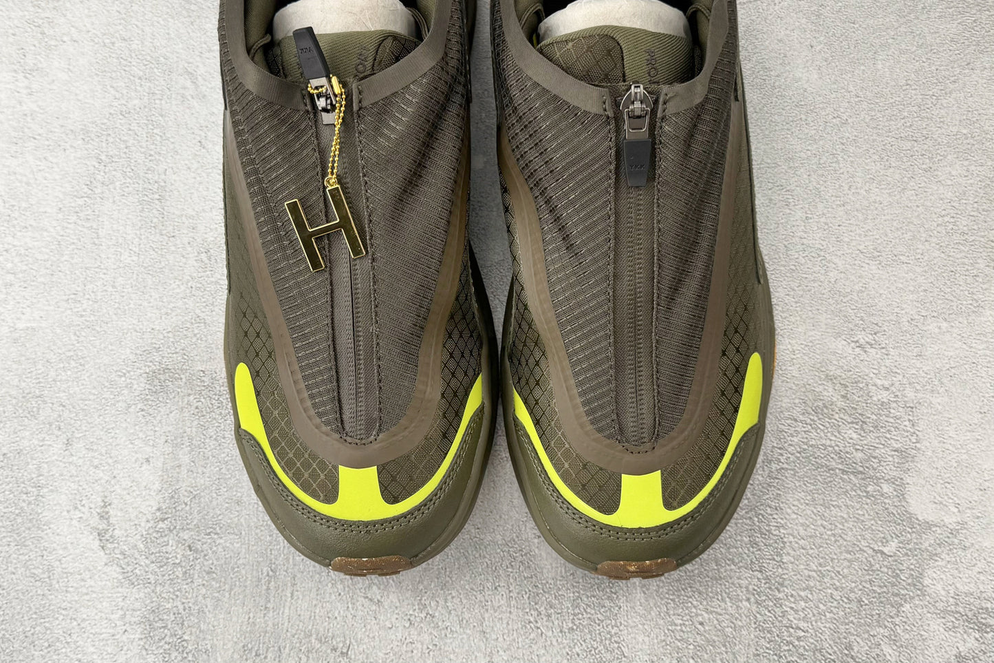 HOKA ONE ONE Project Transport "Olive / Citron" Slip-On Trail Sneakers （Style Code: 1162850-OLC）