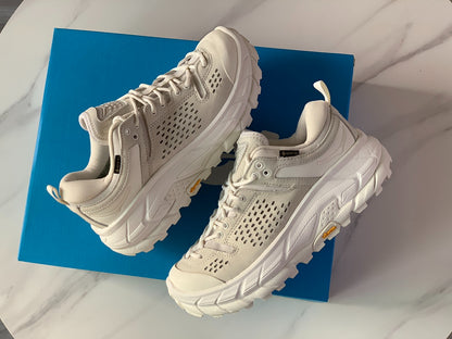 Hoka Ultra Low Gore-Tex Light Gray