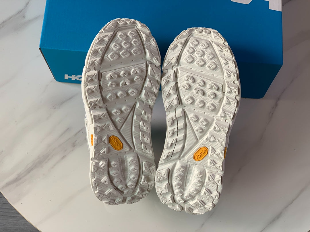 Hoka Ultra Low Gore-Tex Light Gray