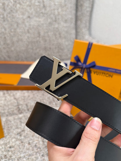Solid Black Smooth Cow Leather Men Belt Gold Metal Initial Buckle Formal Dress Belt