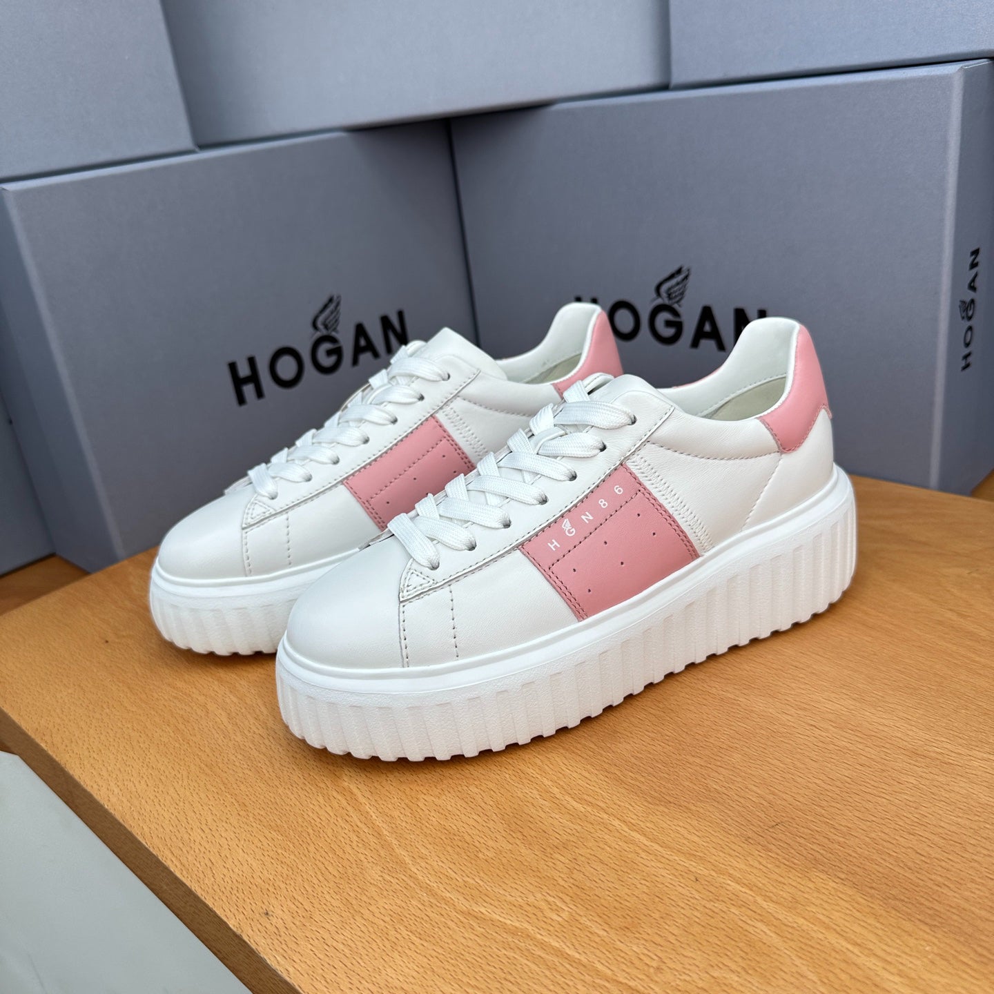 Ladies HOGAN White Pink Patchwork Cow Leather Grooved Platform Elevator Casual Trainers