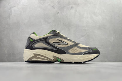 Brooks Adrenaline GTS 4 Retro Running Shoes (White/Black/Green)