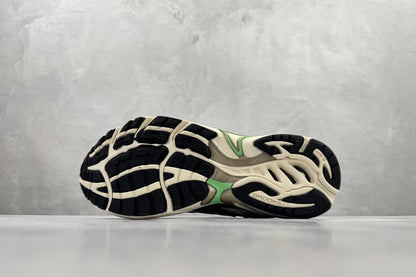 Brooks Adrenaline GTS 4 Retro Running Shoes (White/Black/Green)