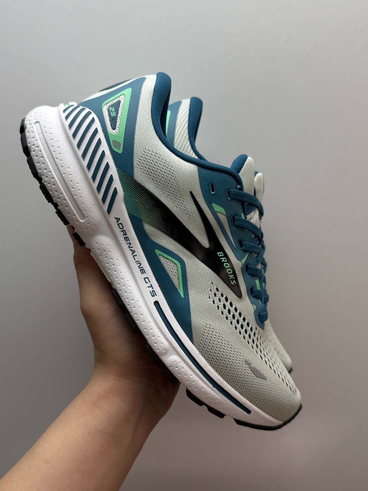 Brooks Men's Adrenaline GTS 23 Supportive Road Running Shoes (Oyster/Deep Teal/Green Gecko)