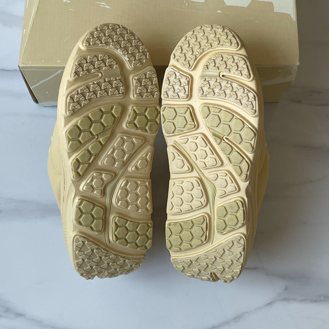 HOKA Bondi B3LS MARNI Straw